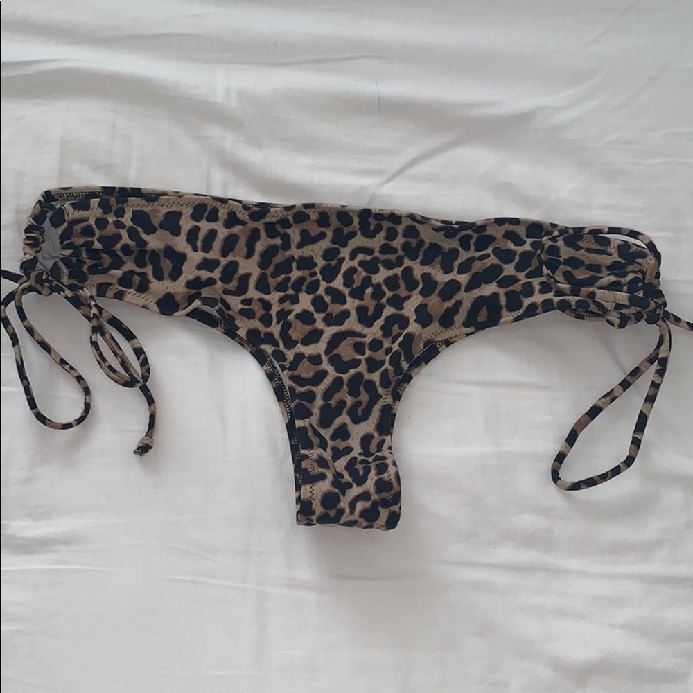 Victoria Secret * PINK bikini bottom